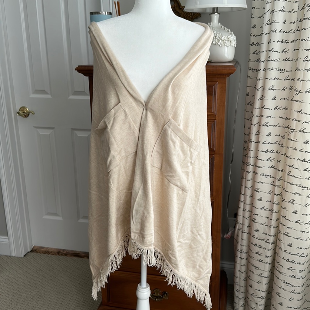 Wrap With Pockets